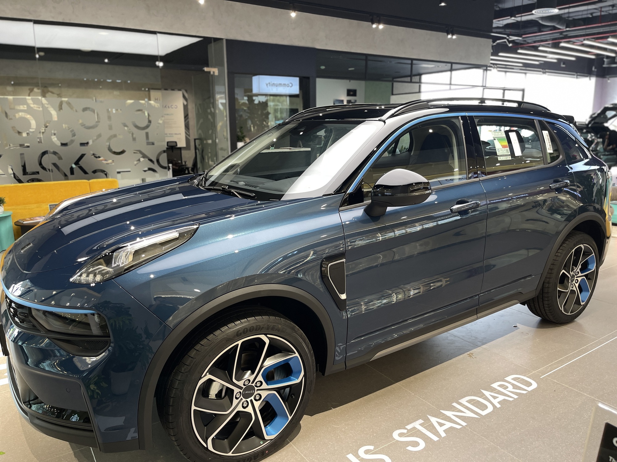 Lynk & Co 01 thêm 28 tính năng, giữ giá 999 triệu, khách mua xe trước được đổi mới miễn phí - Ảnh 10