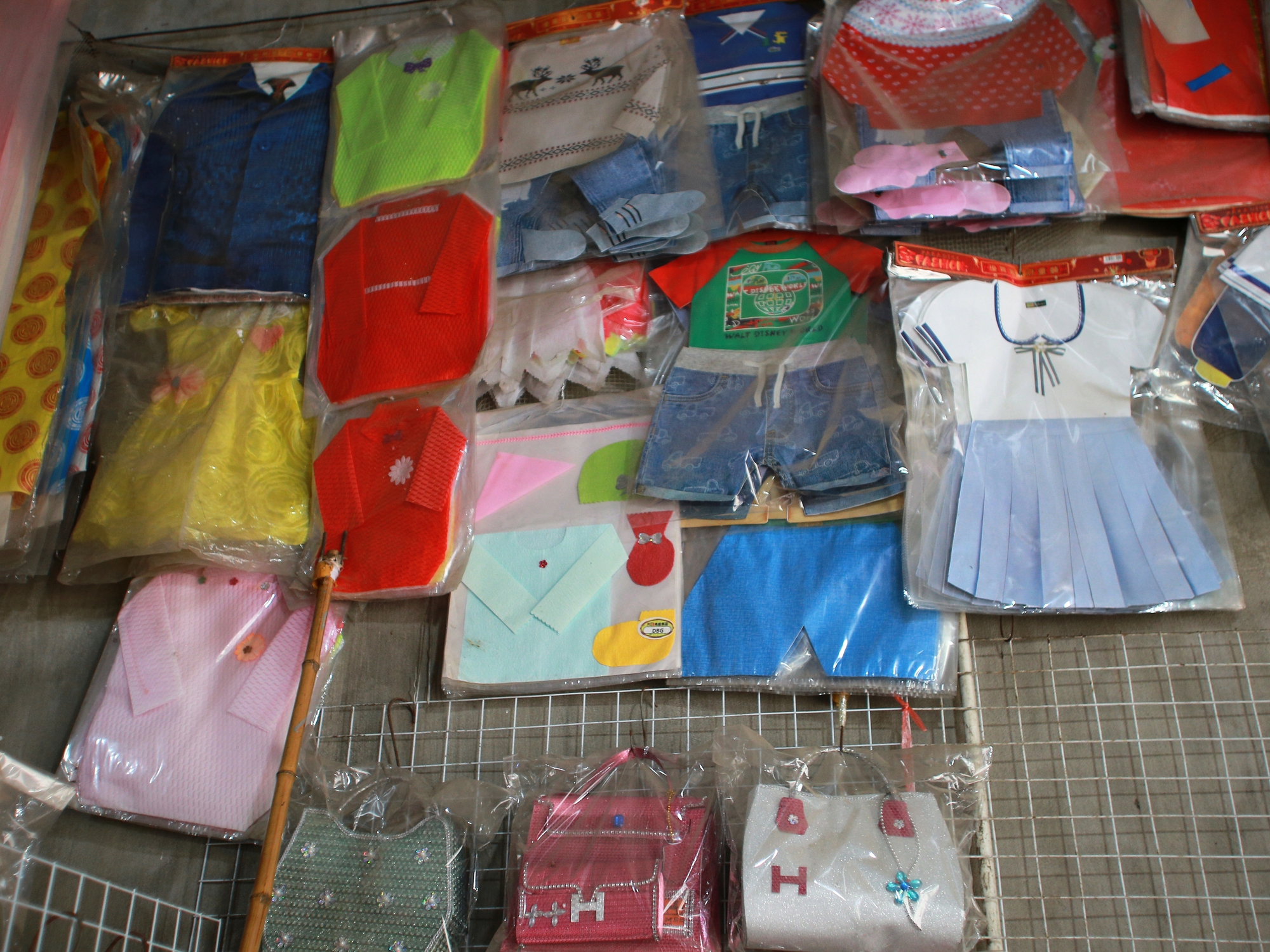 Về thủ phủ vàng mã lớn nhất nước xem người dân tất bật sản xuất "ô tô, nhà lầu" cho tháng 7 âm lịch - Ảnh 13