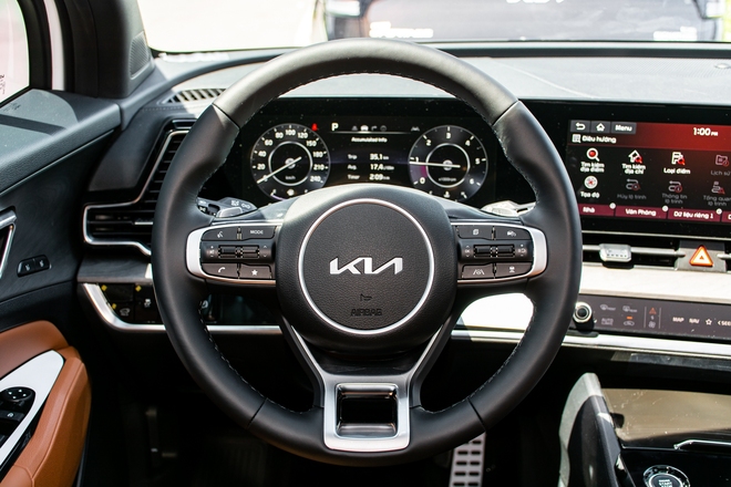 Gần 1 tỷ đồng, chọn Lynk & Co 01 hay CX-5, Sportage, Tucson: Xe nhập đấu xe lắp ráp trên từng option - Ảnh 8