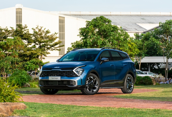 Gần 1 tỷ đồng, chọn Lynk & Co 01 hay CX-5, Sportage, Tucson: Xe nhập đấu xe lắp ráp trên từng option - Ảnh 12