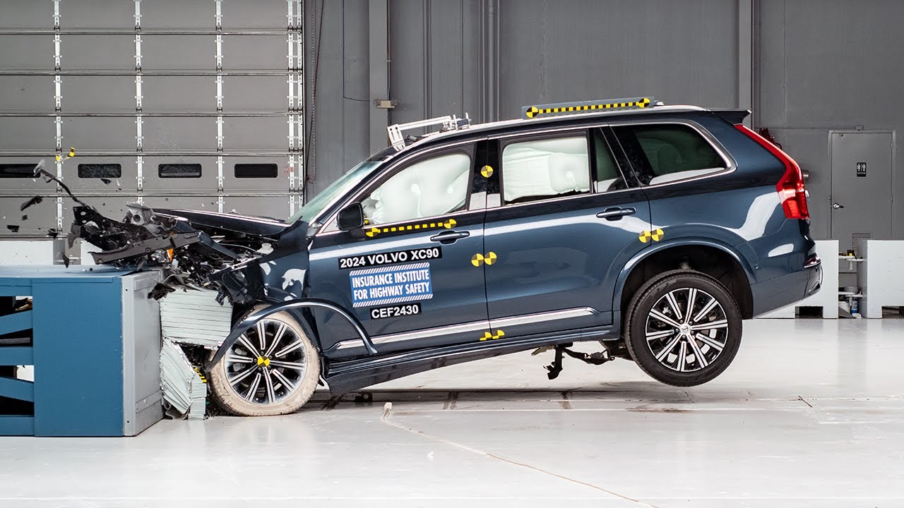 Volvo XC90 là xe gì mà giúp tài xế 'sinh ra một lần nữa' trong vụ tai nạn liên hoàn ở cầu Phú Mỹ? - Ảnh 4