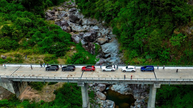 600 km chinh phục cung đường rừng và biển cùng 12 chiếc Mercedes-Benz - Ảnh 11