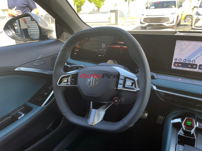 Cận cảnh MG7 ra mắt Việt Nam ngay tháng này: 2 tùy chọn động cơ, chế độ lái 'siêu xịn', chỉ đợi giá tốt - Ảnh 9