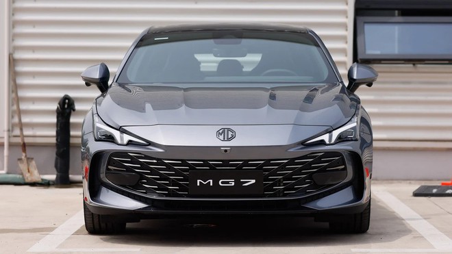 MG7 lộ 2 phiên bản, về đại lý trước ngày ra mắt Việt Nam: Mâm khác biệt, dễ có 2 động cơ cạnh tranh Mazda6 - Ảnh 9