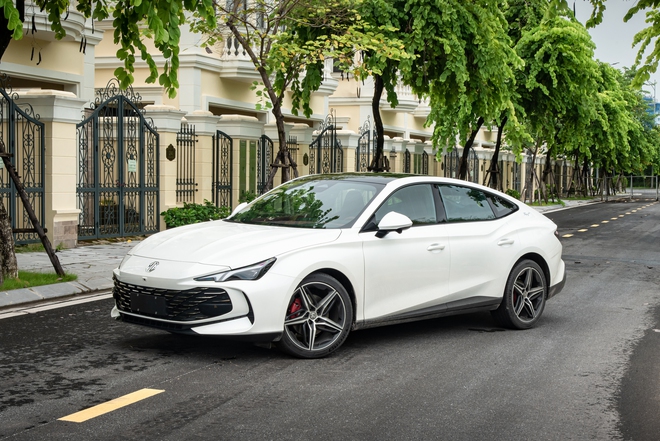 Loạt xe vừa ra mắt Việt Nam tháng 8: Có cả SUV, MPV, sedan, nhiều xe dùng động cơ mạnh, đa dạng công nghệ - Ảnh 1