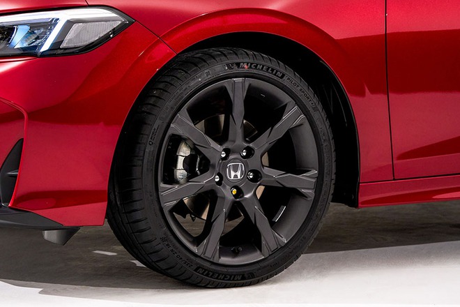 Honda Civic 2025 nhận cọc tại Việt Nam: 3 bản, thiết kế mới, thêm động cơ hybrid cạnh tranh Corolla Altis - Ảnh 8