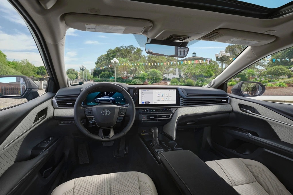 Toyota Camry 2025 sắp về Việt Nam, gia tăng áp lực với Kia K5, Mazda6 - Ảnh 2