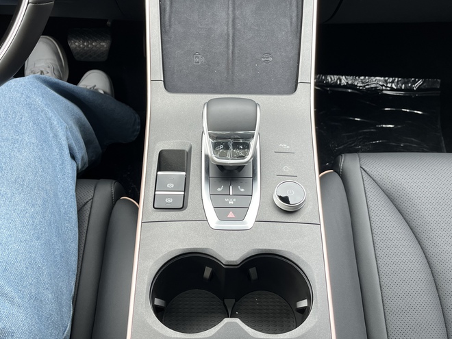 Omoda C5 chốt lịch bán tại Việt Nam: Đấu Seltos, Creta chơi lớn với bảo hành tới 1 triệu km - Ảnh 4