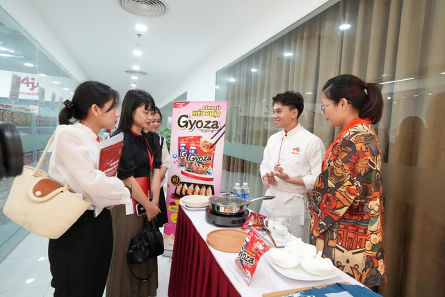 Ajinomoto ‘lấn sân’ thực phẩm đông lạnh, ra mắt bánh xếp kiểu Nhật Gyoza - Ảnh 1
