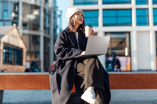 Laptop AI Vivobook S 14 thế hệ mới - mỏng nhẹ mạnh mẽ hàng đầu phân khúc - Ảnh 2