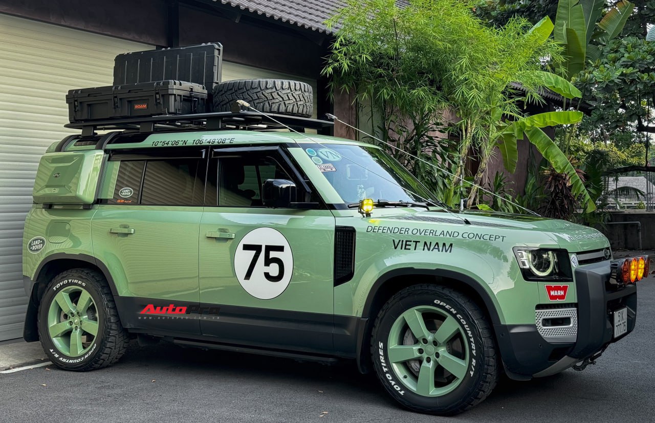 Dân chơi Bình Dương độ lại Land Rover Defender 7 tỷ đồng: Tốn gần 700 triệu, toàn đồ chính hãng, chuẩn bị cho hành trình vòng quanh thế giới - Ảnh 1