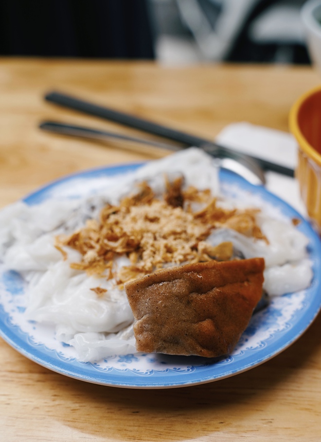 Hương vị phở "treo" nghĩa tình Hà Nội: Khách nước ngoài đến vì ngon ngỡ ngàng, tuyệt đối không được làm việc này khi ăn - Ảnh 18