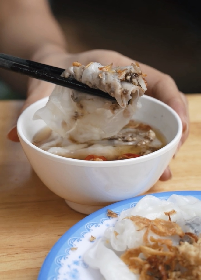 Hương vị phở "treo" nghĩa tình Hà Nội: Khách nước ngoài đến vì ngon ngỡ ngàng, tuyệt đối không được làm việc này khi ăn - Ảnh 20