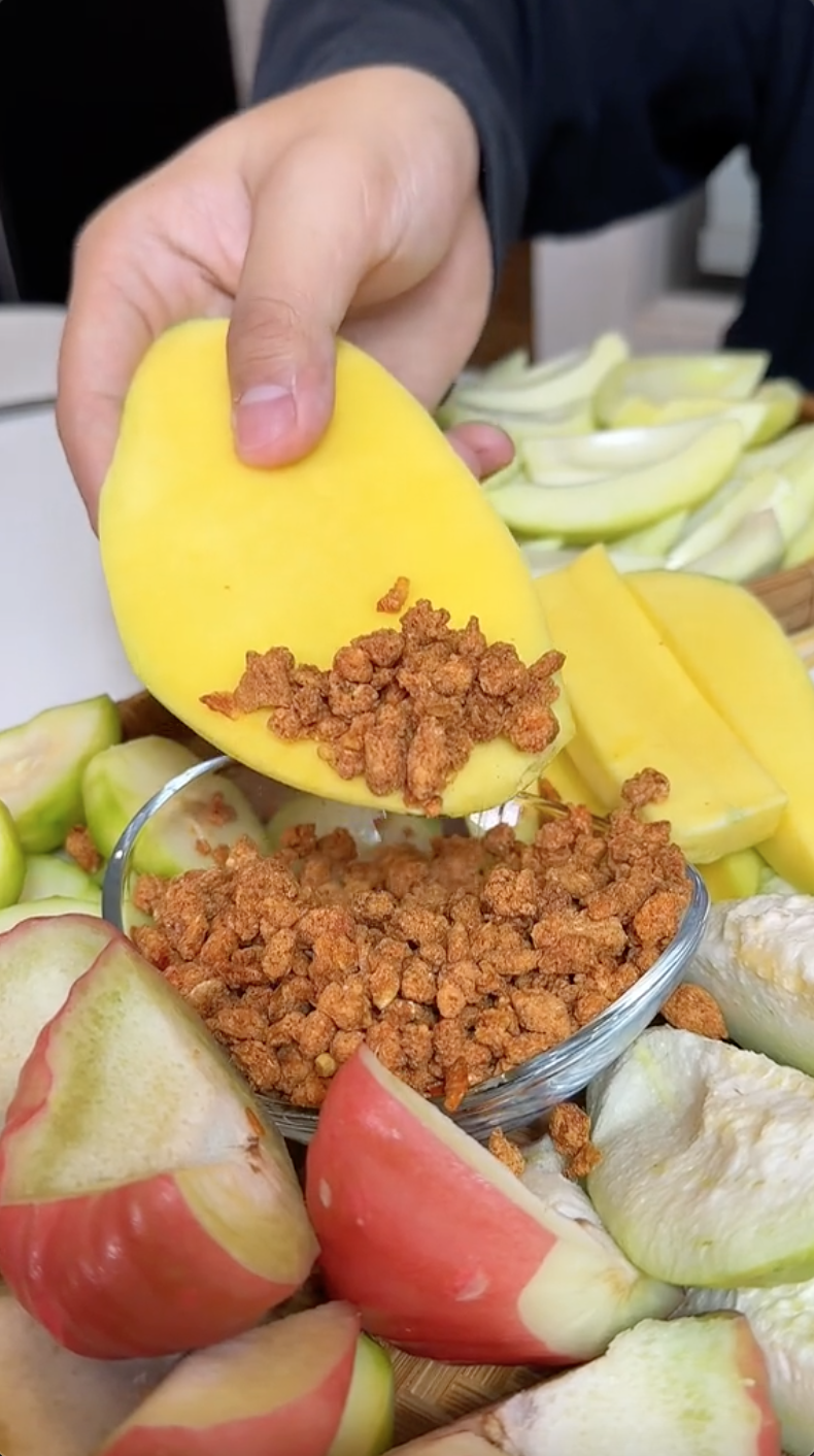 Muối tôm Như Ý bán tận hơn 120k hũ nhưng vẫn bị chê thậm tệ, nhiều người mua về thử nhưng phải bỏ - Ảnh 2