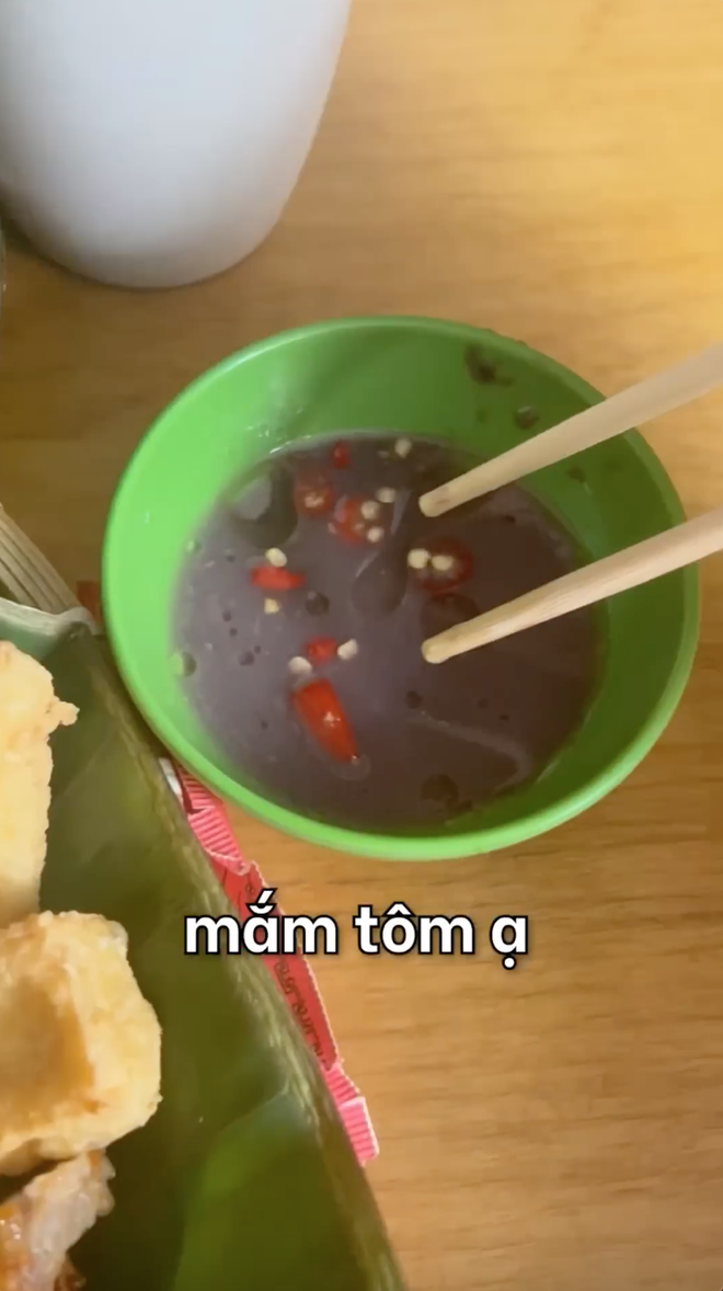 Chàng trai Việt ở Mỹ chi tận 1,6 triệu, đi gần 200km chỉ để ăn bún đậu mắm tôm "đắt nhất thế giới" - Ảnh 10