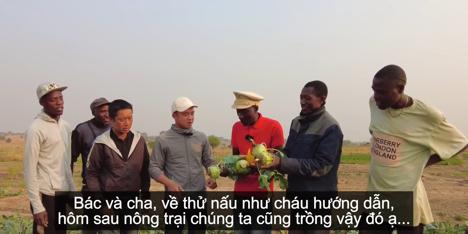 Loại củ bán đầy ở chợ Việt Nam, sang châu Phi được người Trung Quốc săn mua như đặc sản, giá cao hơn gấp đôi - Ảnh 6