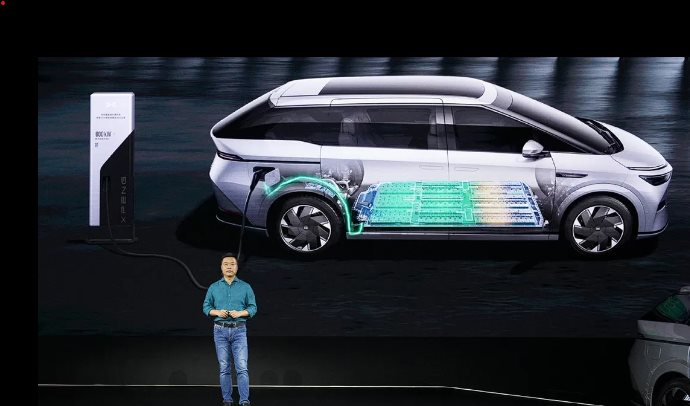 Gã khổng lồ sạc xe điện của Trung Quốc ra mắt bộ siêu sạc nhanh chưa từng có: Nạp 1km trên mỗi giây, đi 300 km chỉ sau 5 phút sạc - Ảnh 1