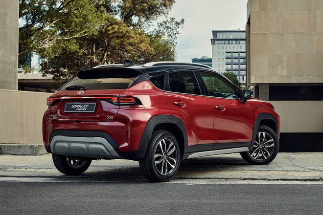 Toyota Starlet Cross 2024 ra mắt: Giá quy đổi từ 414 triệu đồng, đấu Sonet bằng công nghệ, ngoại hình hấm hố hơn Raize - Ảnh 3