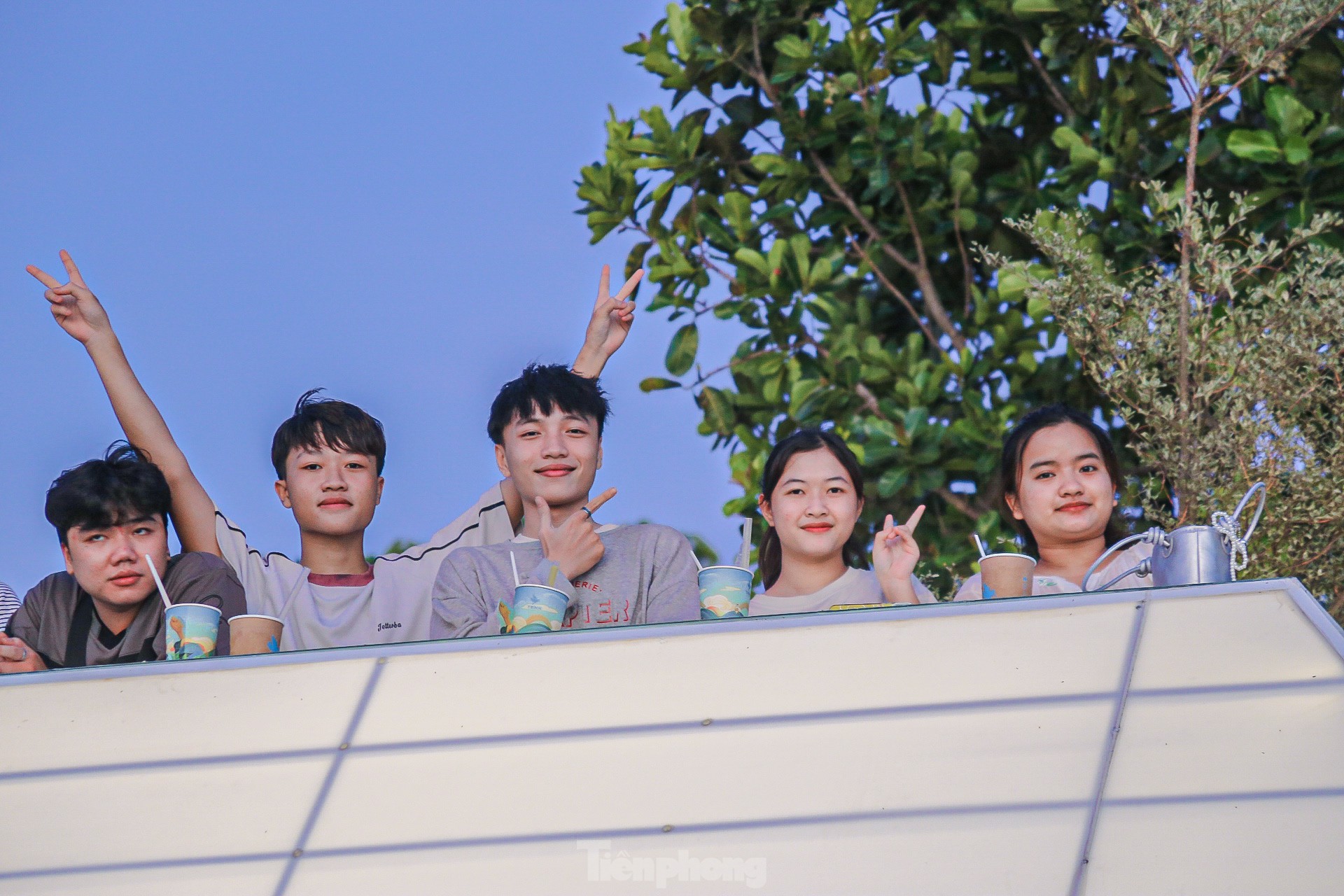 Đi xếp hàng uống cà phê từ 4 giờ sáng ở Đà Nẵng - Ảnh 7