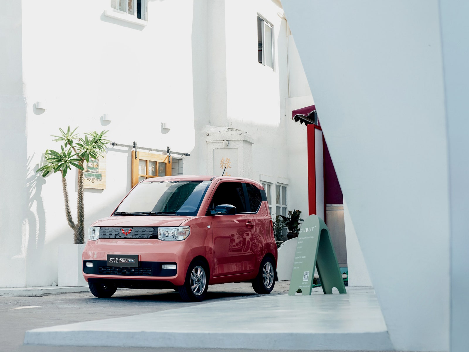 Wuling Hongguang Mini EV: Mẫu xe ô tô rẻ nhất Việt Nam nhưng vì sao vẫn 'ế ẩm'? - Ảnh 6