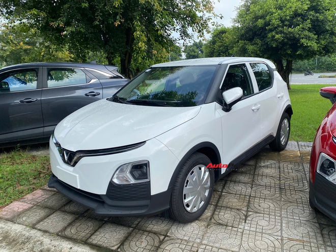 VinFast VF 5 Plus lộ bản mới: Giá thấp hơn 8 triệu đồng, mâm sắt cỡ nhỏ, phối màu sơn kiểu khác - Ảnh 2