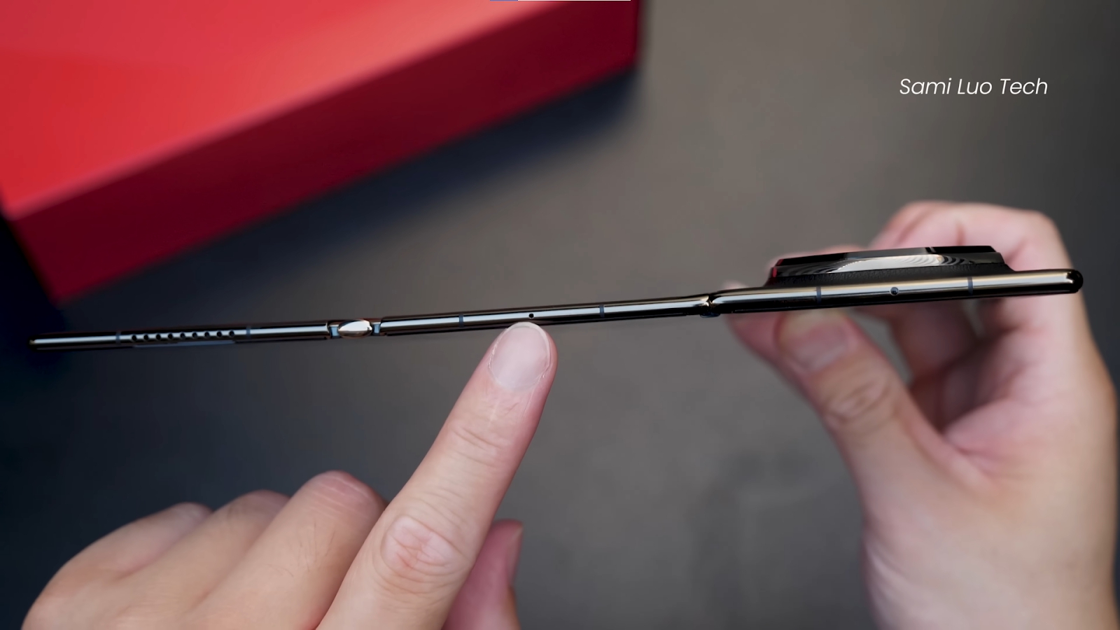 Điện thoại gập 3 khiến iPhone 16 lu mờ trong ngày ra mắt có gì? - Ảnh 6