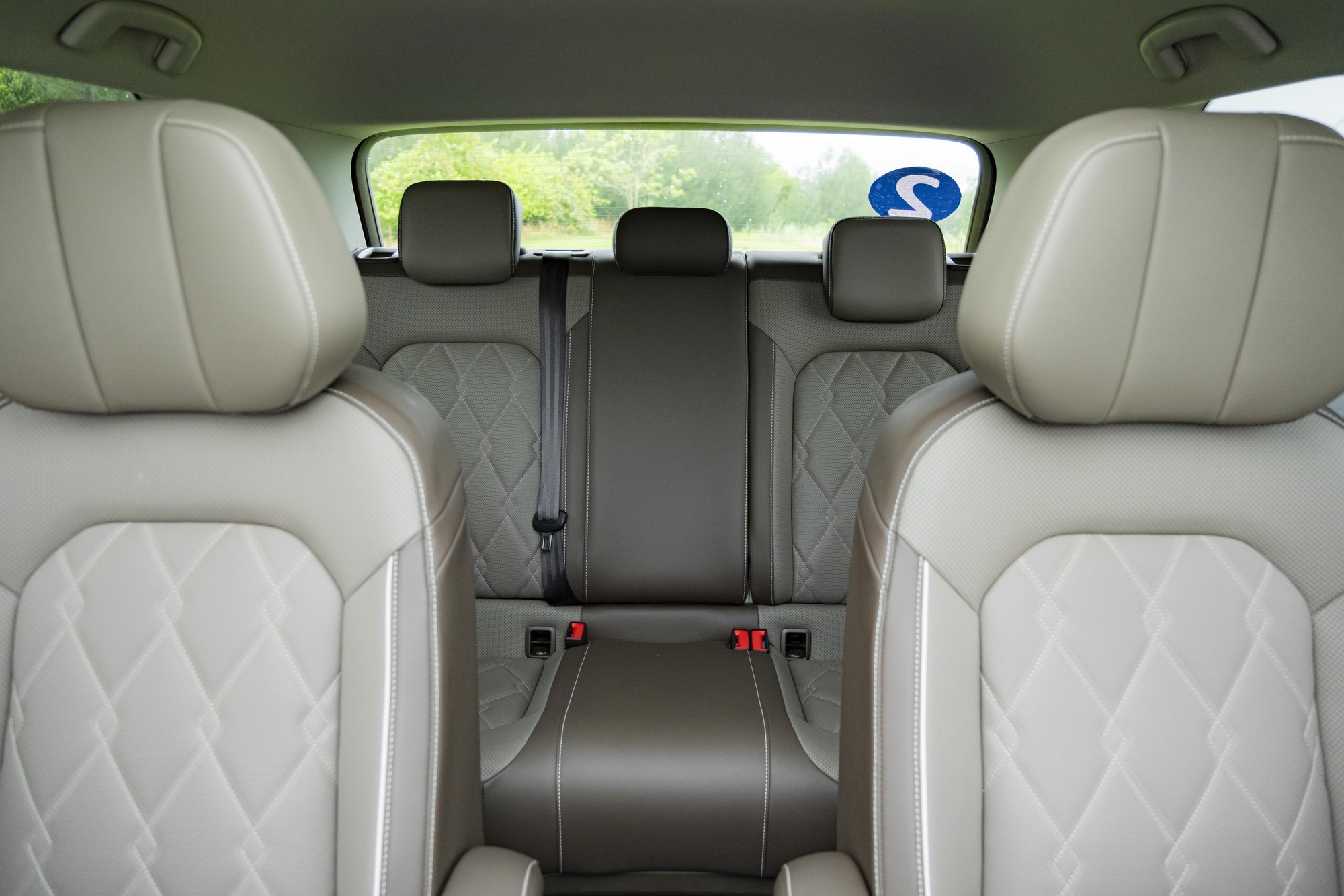 Tôi dành 2 ngày lái bộ đôi Volkswagen đi Hà Nội - Hạ Long: Đã hiểu lý do Viloran được dàn sao Việt mê, Touareg đáng có doanh số tốt hơn - Ảnh 15