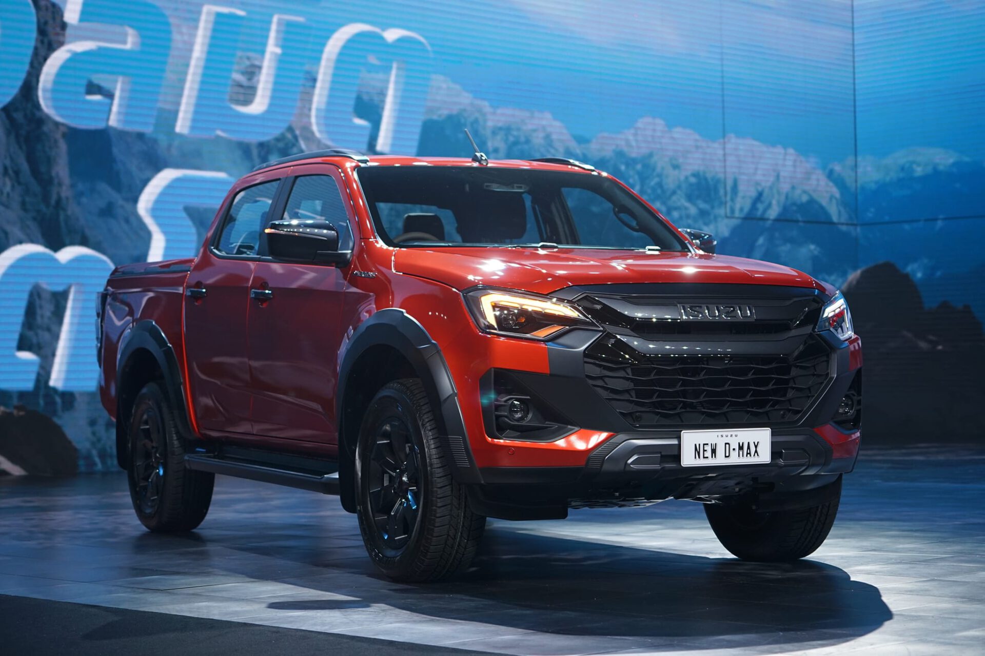 Ít nhất 14 xe mới ra mắt Việt Nam tháng 10: Phần lớn trên dưới 1 tỷ, nhiều phân khúc, có cả xăng, điện, hybrid - Ảnh 11