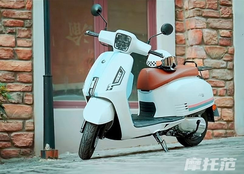 Tân binh xe ga 125 cc ra mắt với giá 21 triệu đồng: Thiết kế độc đáo, có màn LCD, trang bị vượt Vision - Ảnh 2