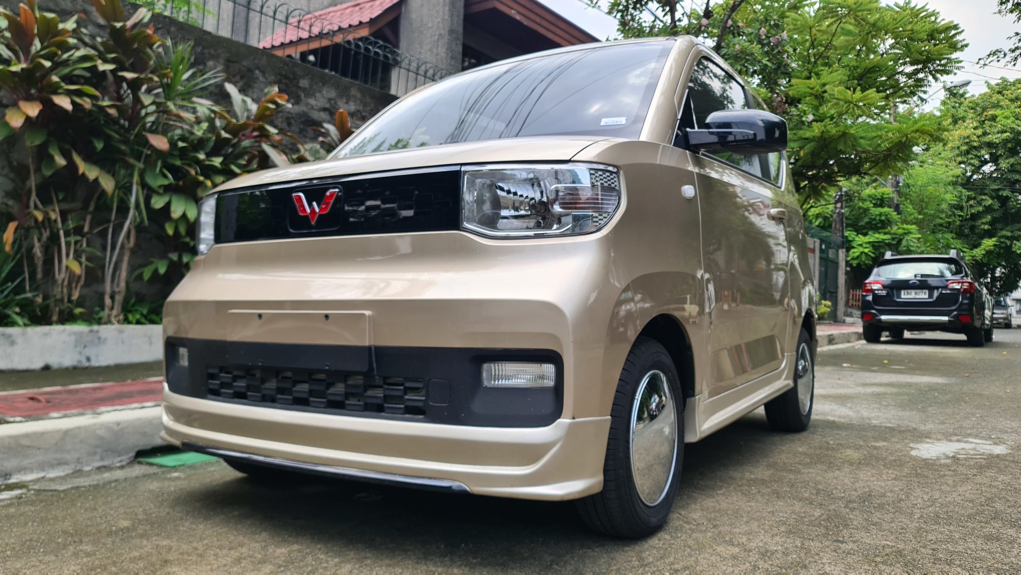 VinFast VF 3 vừa cập bến nước sát Việt Nam: Sẽ 'so găng' với đối thủ đáng gờm bằng 1 thứ trội hơn - Ảnh 4