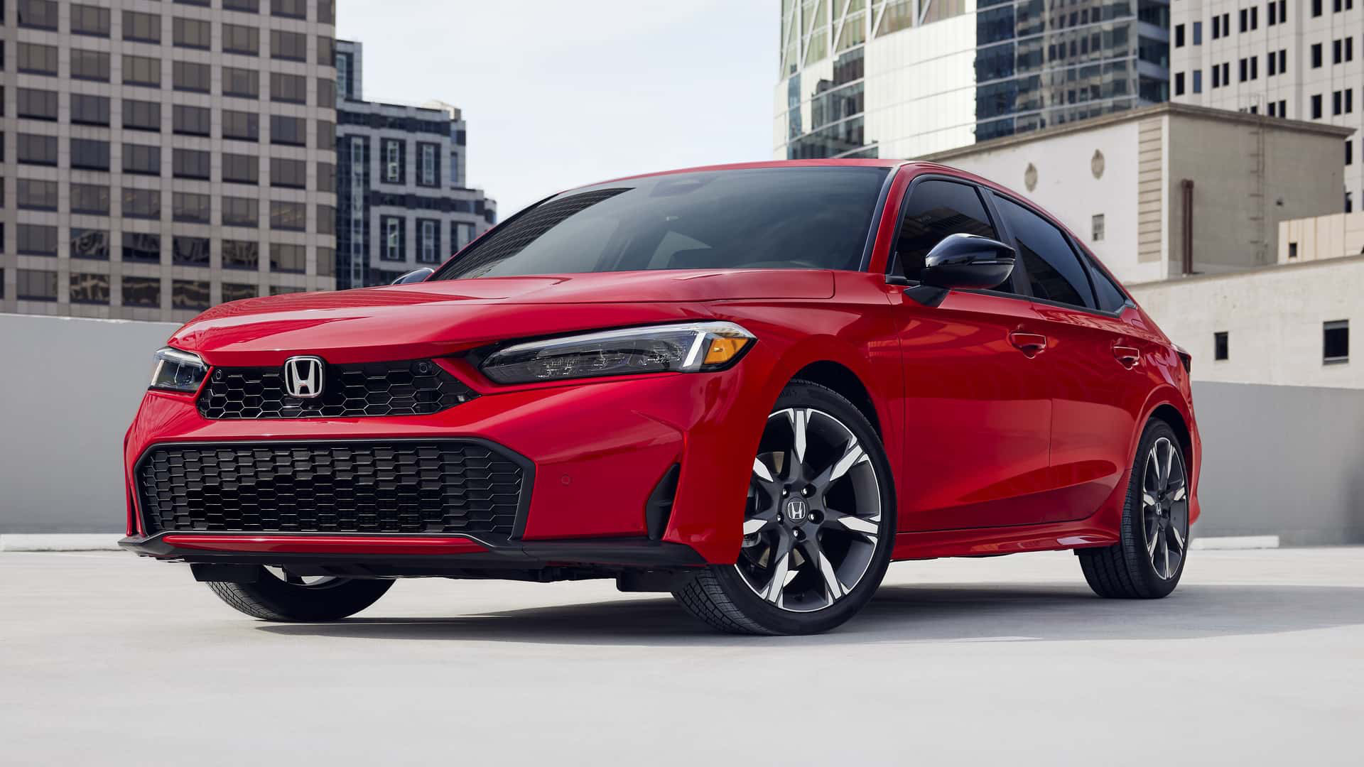 Xe hybrid mới ồ ạt về Việt Nam dịp cuối năm: Có cả SUV, sedan, minivan, có mẫu cắm sạc, đầy bình xăng-điện chạy 1.200km - Ảnh 3