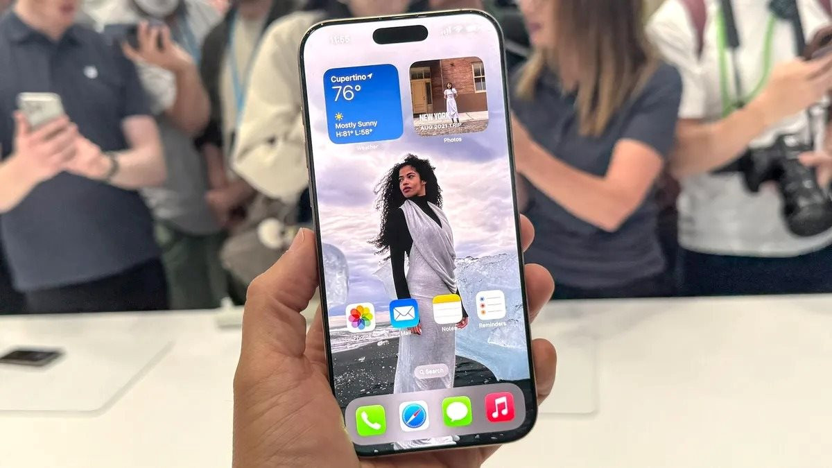 iPhone 16 Pro Max ra mắt: Tính năng hot nhất chưa dùng được ở Việt Nam, giá từ 35 triệu, mở bán trong nước ngay tháng 9 - Ảnh 1