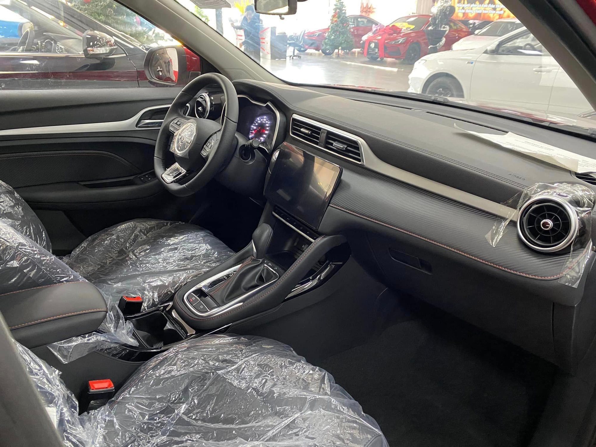 MG ZS giảm sốc 200 triệu tại đại lý: SUV hạng B nhưng giá rẻ ngang Raize, Sonet - Ảnh 7