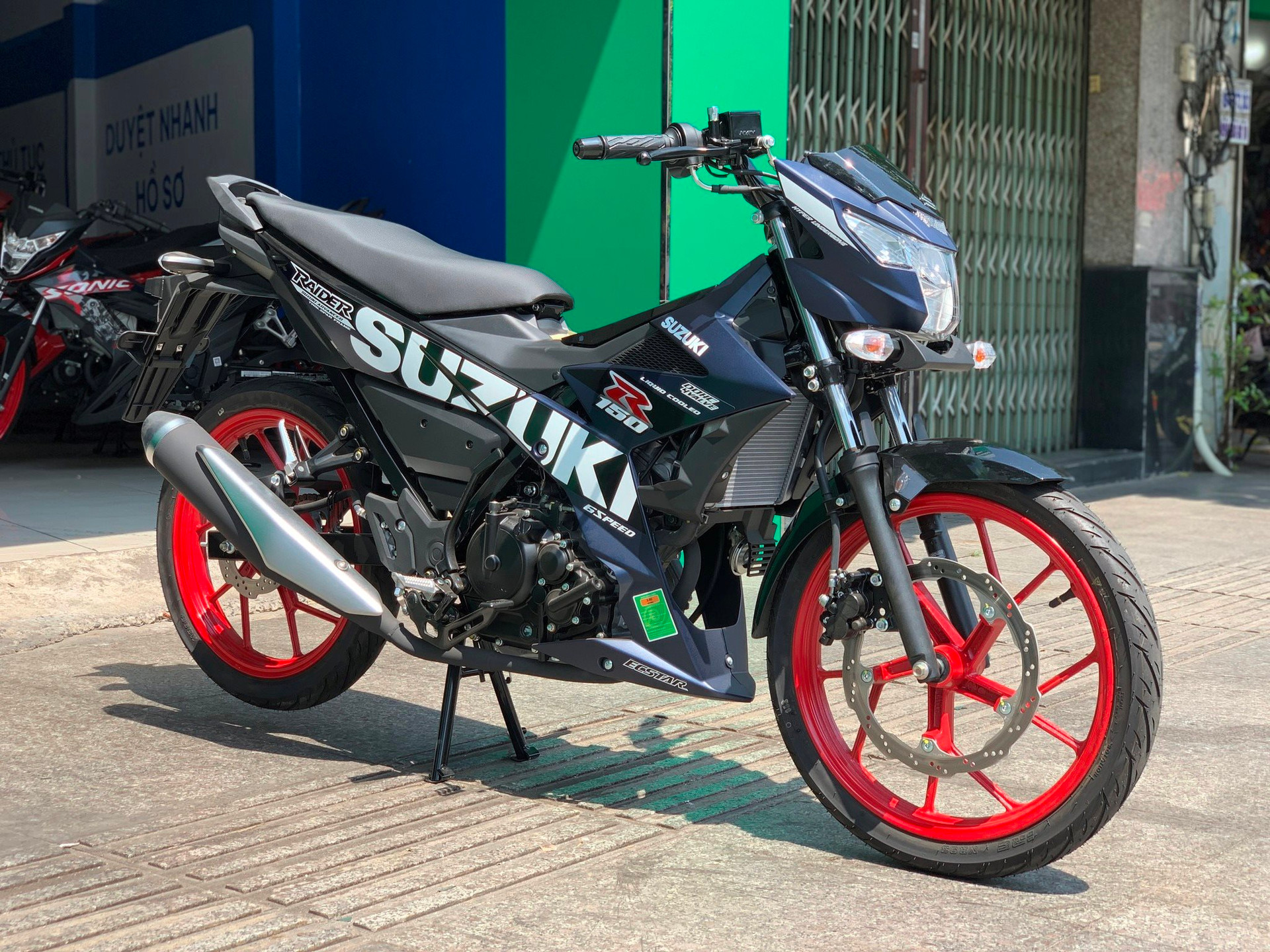 Giá nhiều mẫu xe máy đồng loạt lao dốc: Honda Vision, SH, Yamaha Janus… rẻ hiếm có, có chiếc chỉ ngang Wave Alpha - Ảnh 9