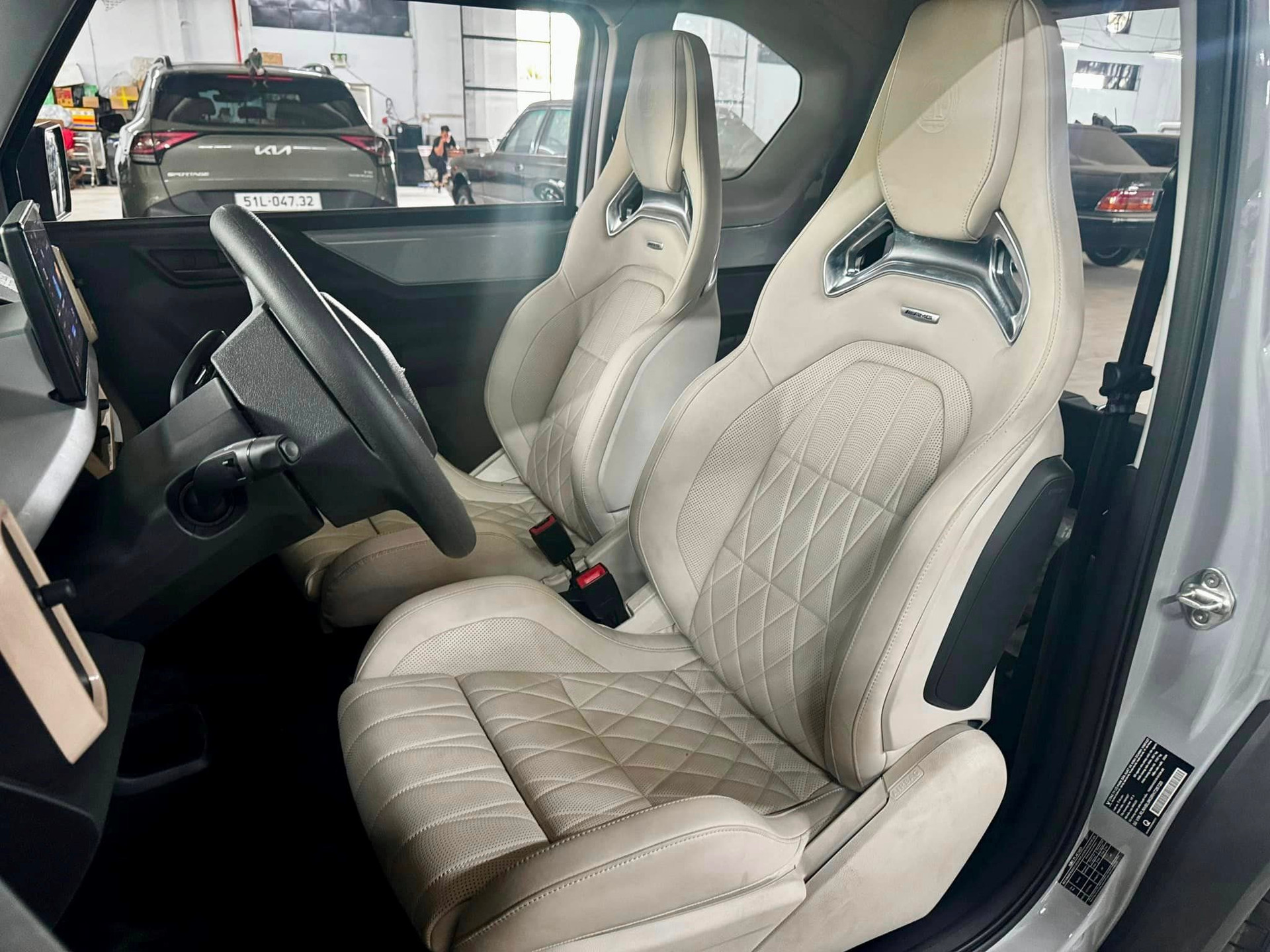 Khi 'pháp sư' độ xe Việt ra tay với VinFast VF 3: Sau cặp ghế 280 triệu là chi tiết nhiều người mong chờ - Ảnh 3