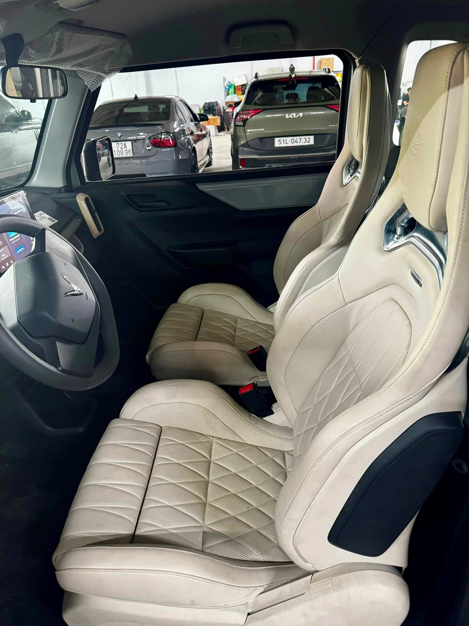 Khi 'pháp sư' độ xe Việt ra tay với VinFast VF 3: Sau cặp ghế 280 triệu là chi tiết nhiều người mong chờ - Ảnh 4