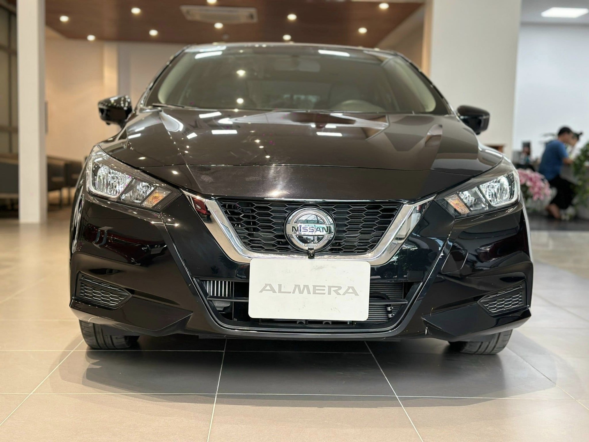 Nissan Almera giảm giá mạnh tại đại lý trước khi ra mắt bản mới: Giảm sâu nhất 130 triệu, bản 'full' còn 465 triệu đồng, tiệm cận giá i10 - Ảnh 5