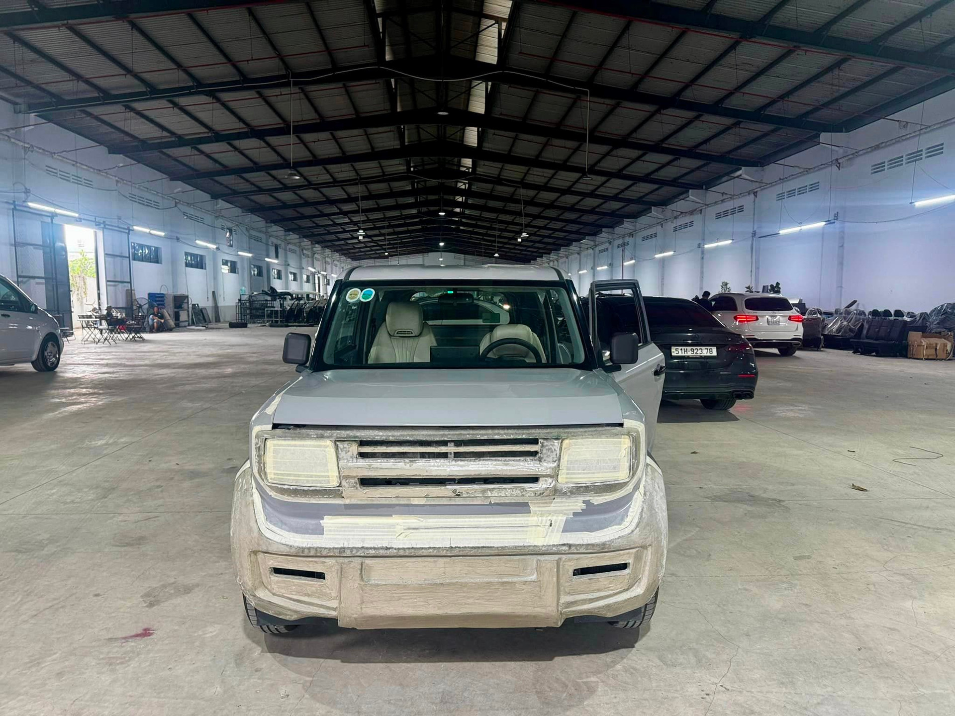 Khi 'pháp sư' độ xe Việt ra tay với VinFast VF 3: Sau cặp ghế 280 triệu là chi tiết nhiều người mong chờ - Ảnh 7