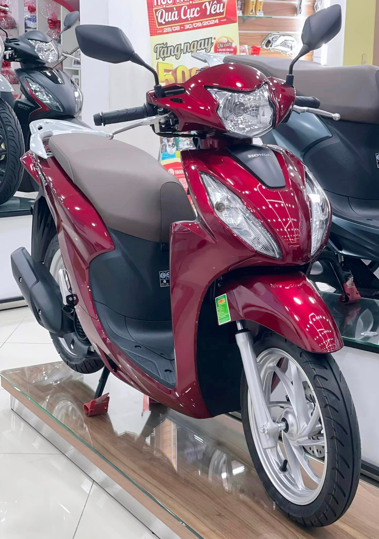 Giá nhiều mẫu xe máy đồng loạt lao dốc: Honda Vision, SH, Yamaha Janus… rẻ hiếm có, có chiếc chỉ ngang Wave Alpha - Ảnh 2