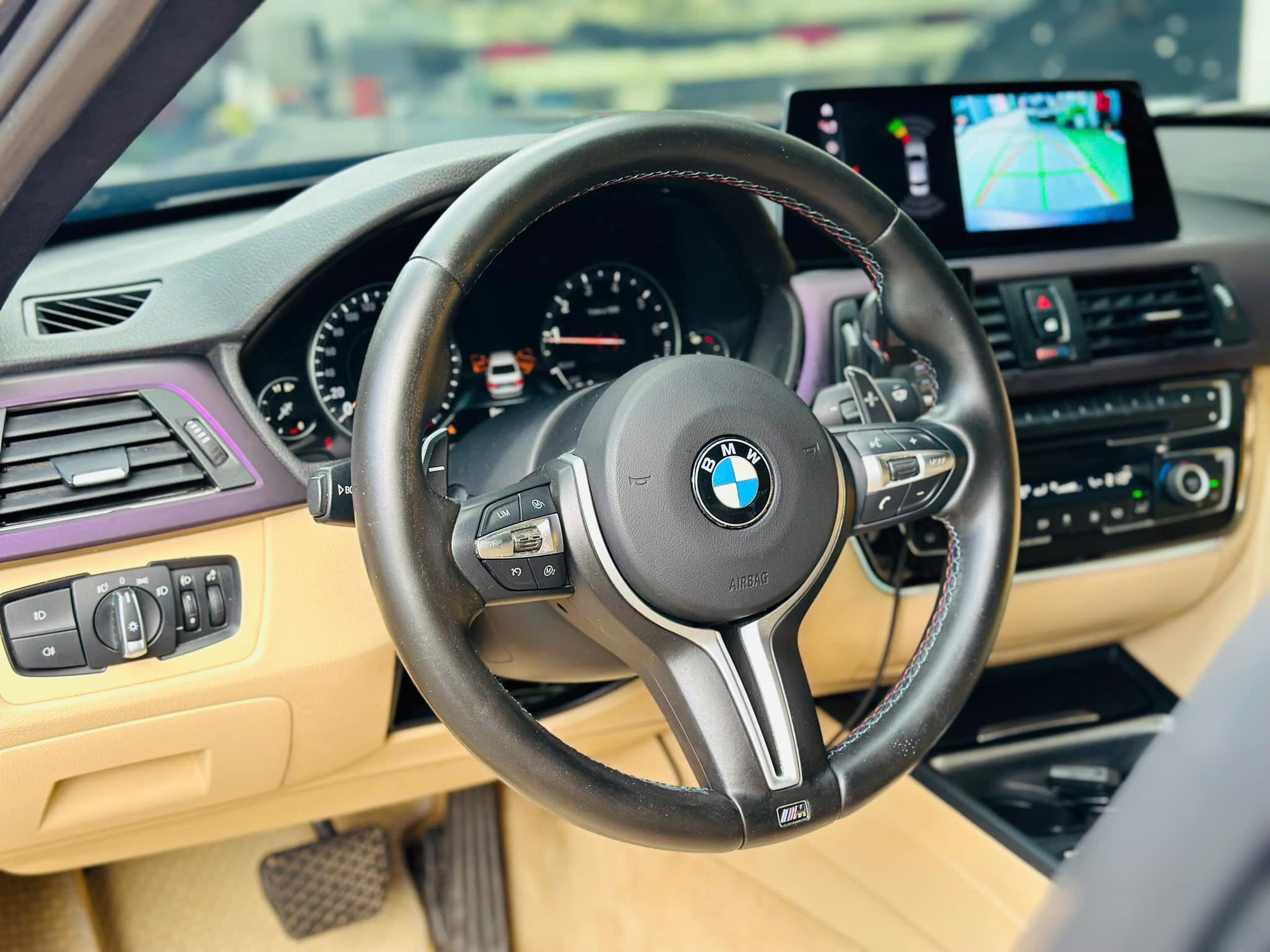 Rao BMW 320i giá gần 490 triệu, người bán cho biết 'bán đồ chơi tặng xe' vì tiền độ đã khoảng 500 triệu đồng - Ảnh 8