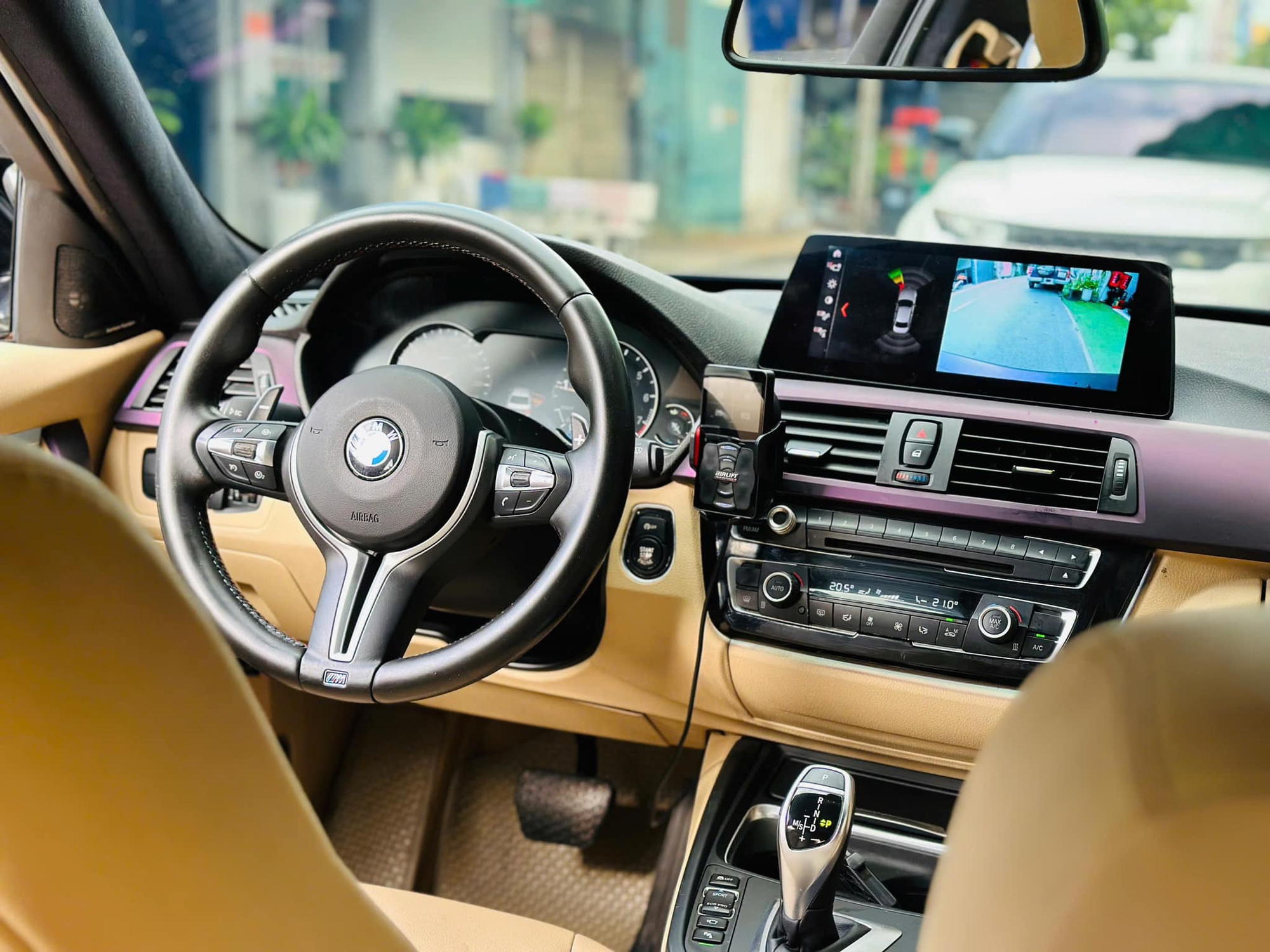 Rao BMW 320i giá gần 490 triệu, người bán cho biết 'bán đồ chơi tặng xe' vì tiền độ đã khoảng 500 triệu đồng - Ảnh 7