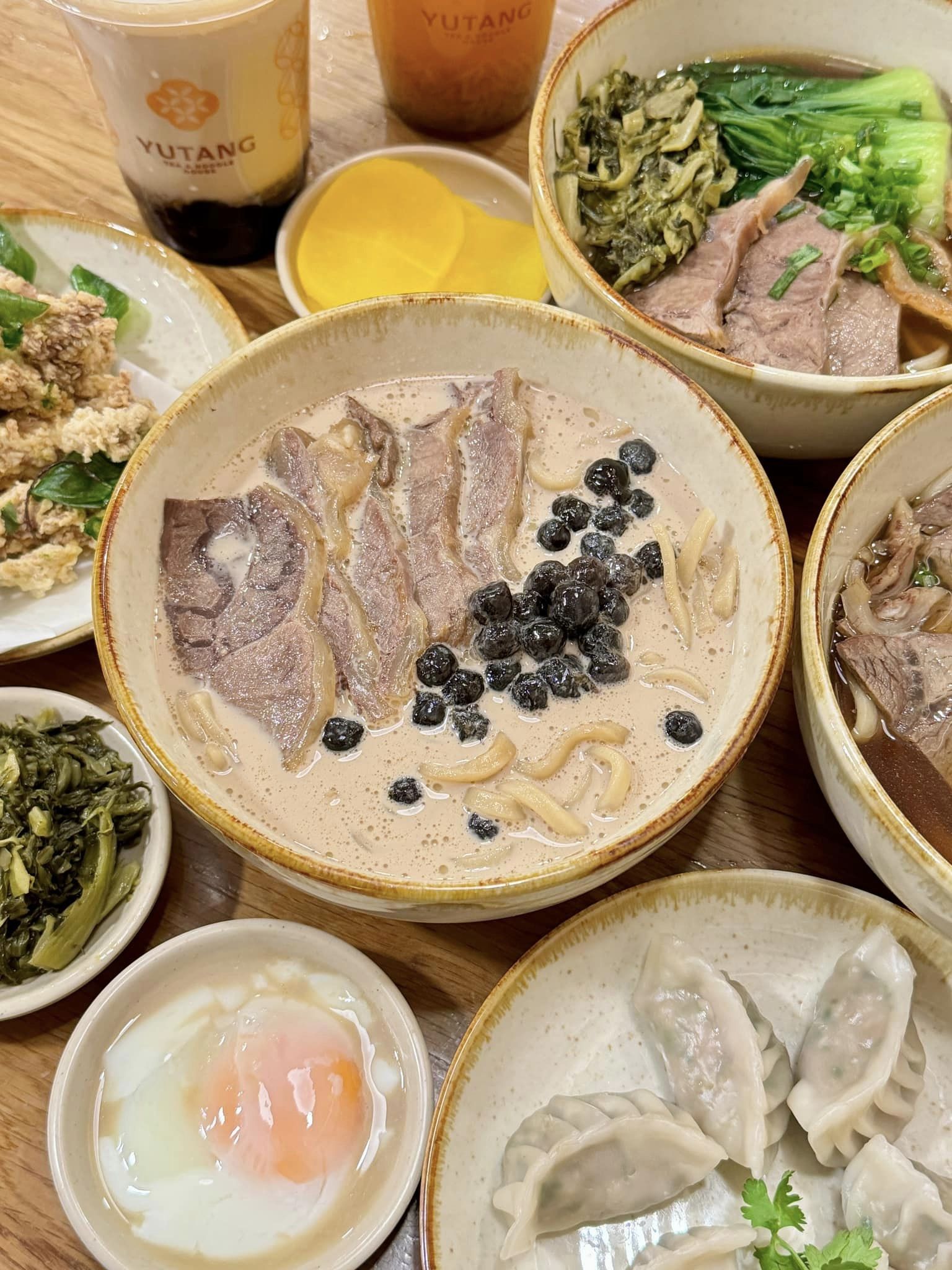 Những review đầu tiên về mì trà sữa trân châu bắp bò: Giá bằng 2 bát phở, hương vị ra sao mà gây tranh cãi? - Ảnh 4