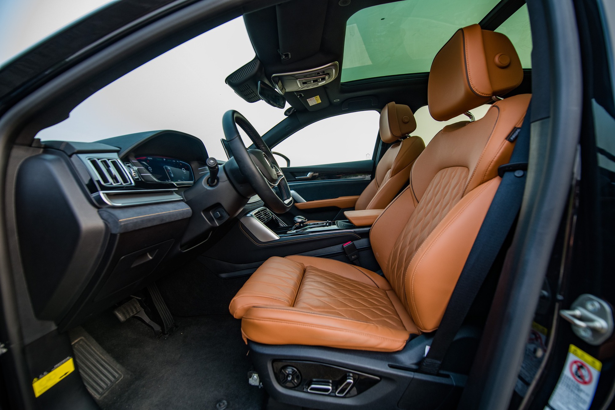 'Ông trùm' xe điện chuẩn bị ra mắt đối thủ Hyundai Santa Fe tại Việt Nam, tên gọi khiến MXH dậy sóng tranh cãi - Ảnh 5