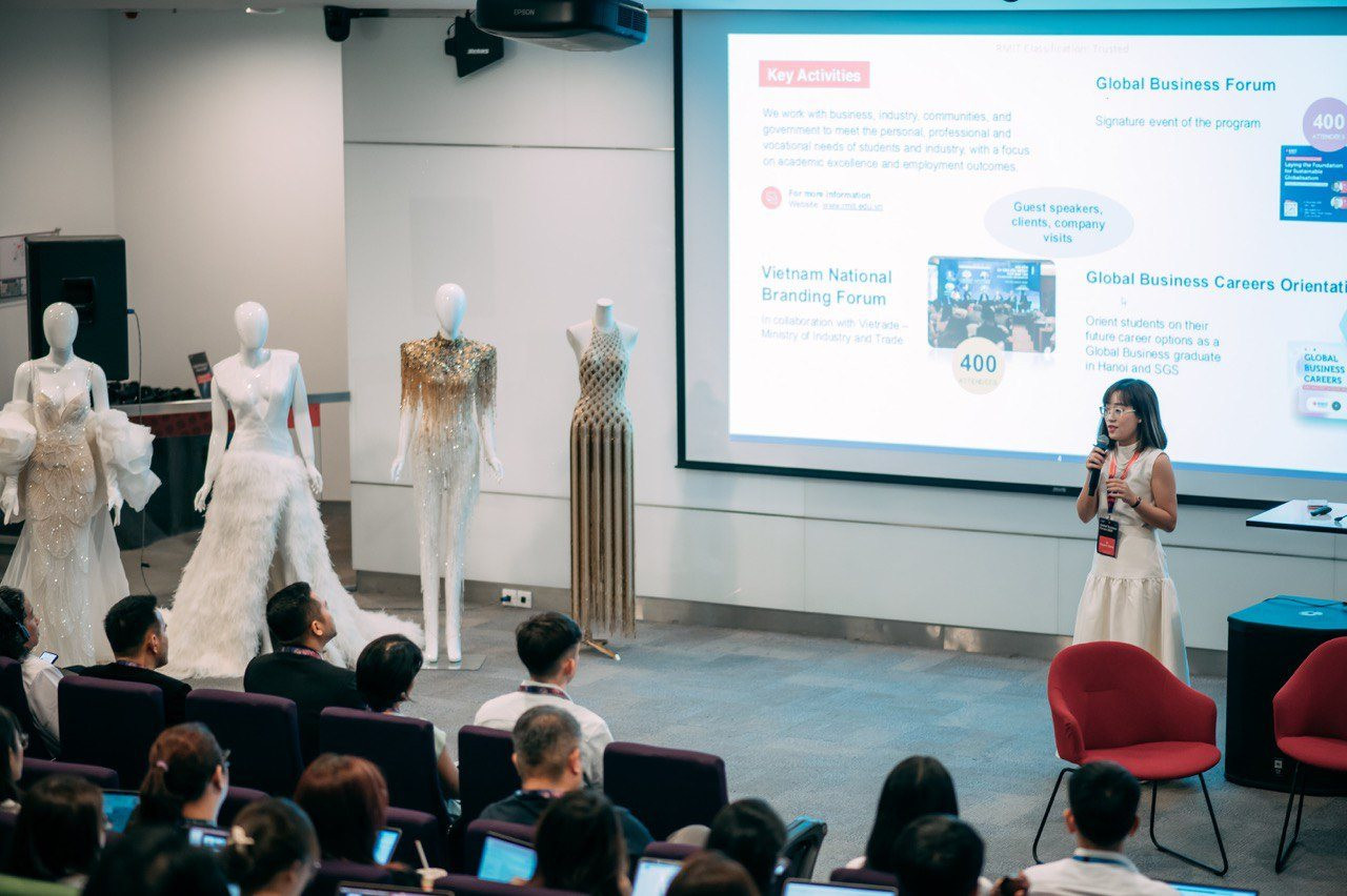 Được mệnh danh ‘thủ phủ’ sản xuất mới, vì sao hàng Việt vẫn chưa được nhiều khách ngoại biết đến? - Ảnh 2