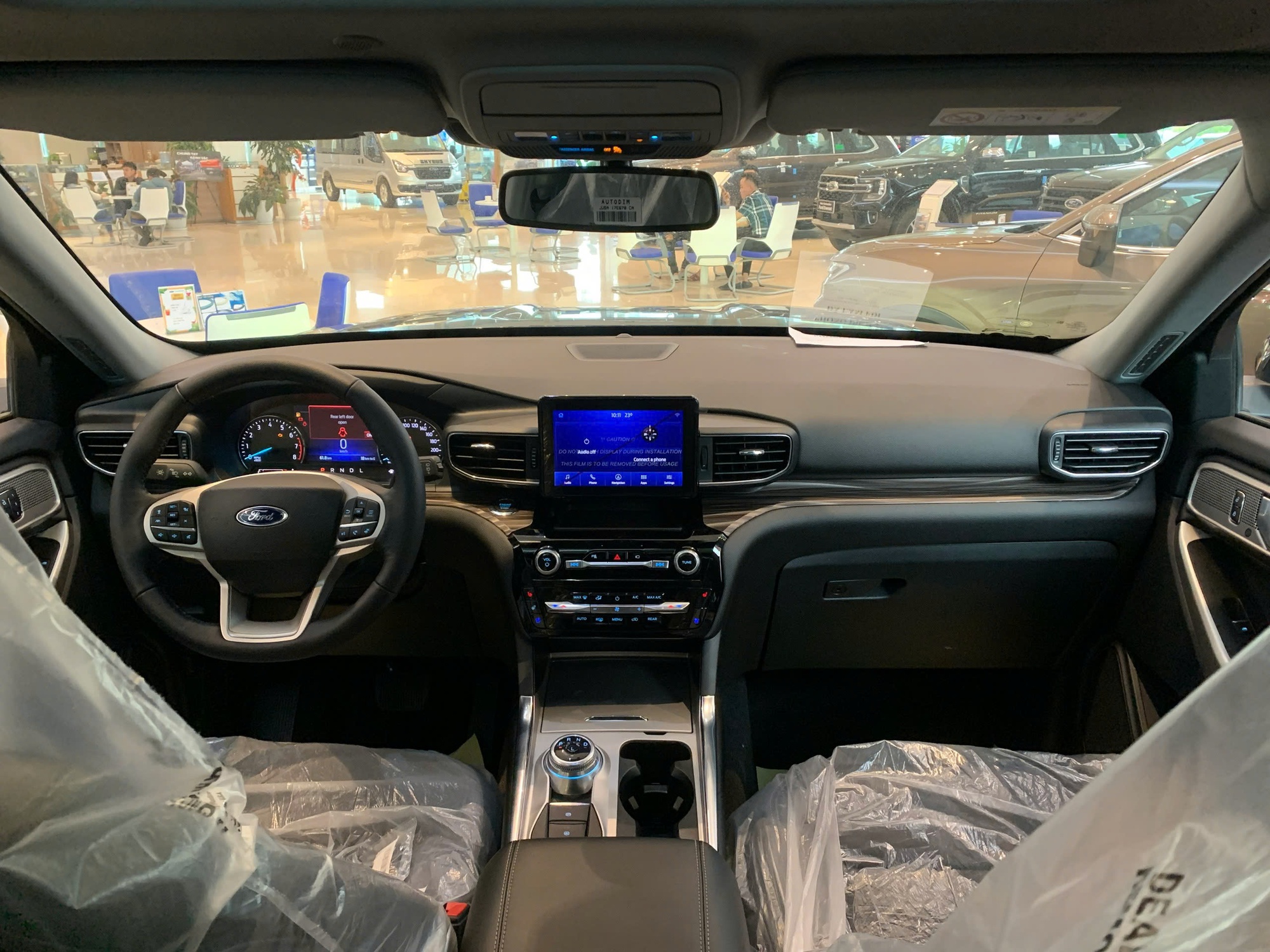 Muốn mua Ford Explorer 'giá rẻ' thì đây là một lựa chọn: Giá giảm 249 triệu, thực tế còn 1,85 tỷ, đã đổi động cơ, thêm bảo hành - Ảnh 7