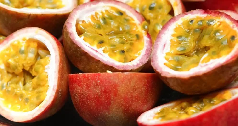 Chanh leo Việt Nam, mận Australia được mở thông thị trường - Ảnh 1