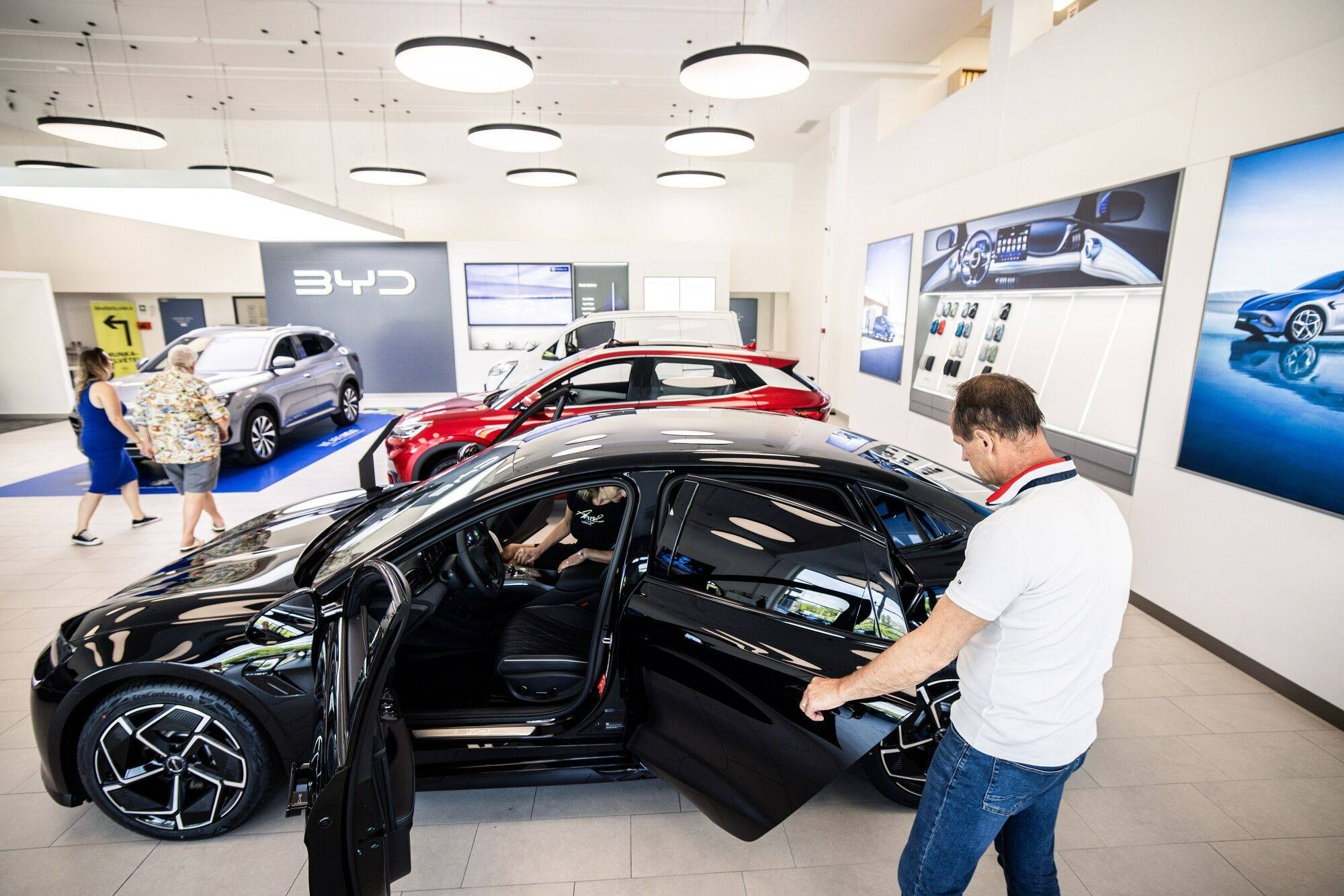 Nghiên cứu từ Ernst & Young chỉ ra lý do người tiêu dùng vẫn e ngại mua xe Trung Quốc: Câu chuyện niềm tin - Ảnh 4