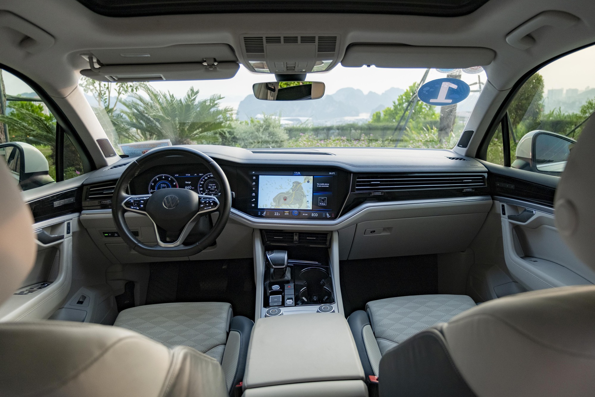 Tôi dành 2 ngày lái bộ đôi Volkswagen đi Hà Nội - Hạ Long: Đã hiểu lý do Viloran được dàn sao Việt mê, Touareg đáng có doanh số tốt hơn - Ảnh 19