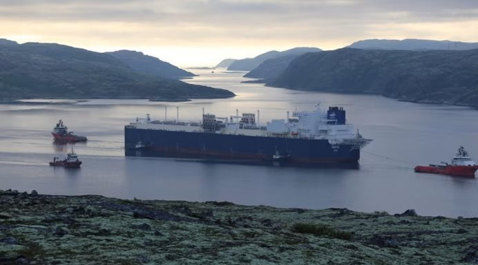 Chưa kịp mừng vì lách lệnh trừng phạt, LNG của Nga phải quay đầu về kho do khách hàng tiềm năng ‘bùng kèo’ - Ảnh 1