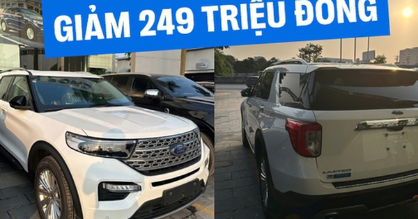 Muốn mua Ford Explorer 'giá rẻ' thì đây là một lựa chọn: Giá giảm 249 triệu, thực tế còn 1,85 tỷ, đã đổi động cơ, thêm bảo hành